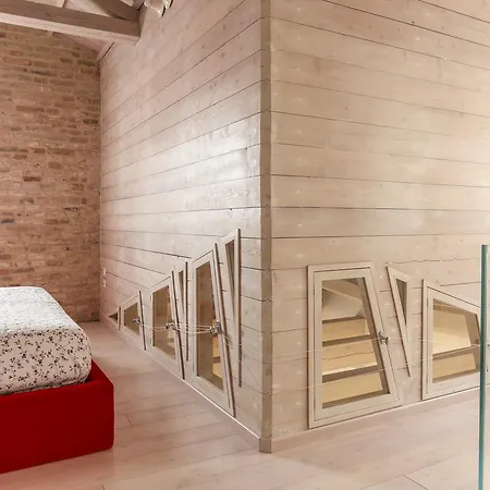 Doge House